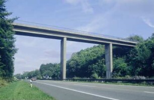 Überf. einer Gem.-Str. bei Steinenbrück