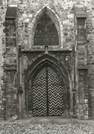 Haldensleben. Stadtkirche St. Marien (begründet vor 1375). Nordportal