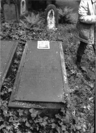Grabstein A II/9/33