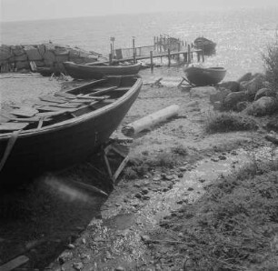 Vitt (Putgarten). Fischerboote am Strand, Kleiner Hafen