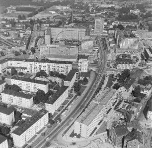 Reichsstraße in Gera : Blickrichtung Nordwesten zum Hochhaus an der De-Schmit-Straße