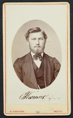 Porträt Richard Oskar Thomas : Foto-/Bildersammlung Stenografische Sammlung. Porträt Richard Oskar Thomas. Photographie. Carte de visite (um 1885; E. Schroeter). Dresden: SLUB P a 0565
