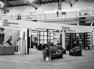 Ausstellungsfläche des VEB Möbelkombinat Berlin