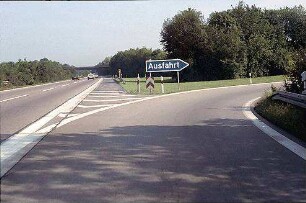 Ausfahrt Ost von Hauptfahrbahn Ost (Basel Richtung Karlsruhe)