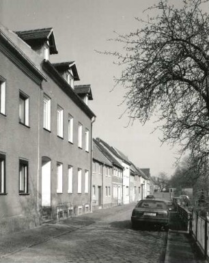 Mühlberg (Elbe), Altstädter Graben 5, 6 ff. Wohnhäuser. 19. Jh. Blick nach Nordosten