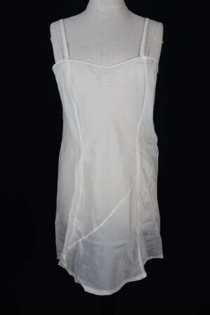 Unterkleid beige