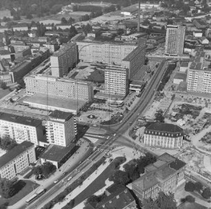 Straßenkreuzung Heinrich- und Breitscheidstraße in Gera : Blickrichtung Nordwesten