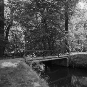 Cottbus, Branitzer Park, Eichenbrücke