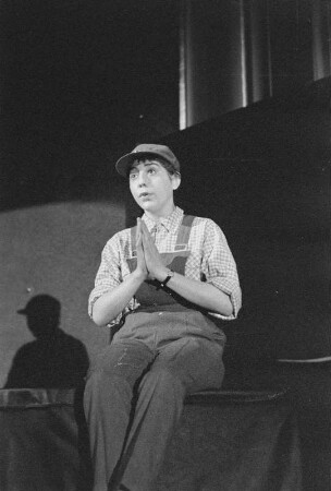 Szenenbilder aus "Blick zurück nach vorn", Kabarett "Die Distel" Berlin. Mit Gerd E. Schäfer, E. Schall u. a. Berlin, 29.08.1958 (Jubiläumsvorstellung, Premiere 28.08.1958)