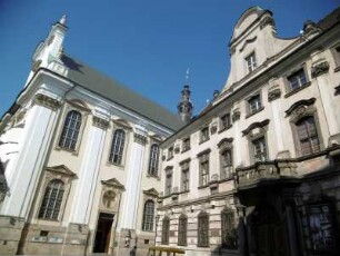 Breslau: Universitätsgebäude am Universitätsplatz und Universitätskirche (Namen-Jesu-Kirche)