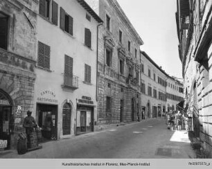 Via di Gracciano nel Corso, Montepulciano