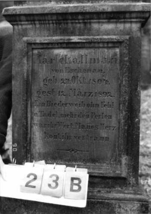 Grabstein 23B