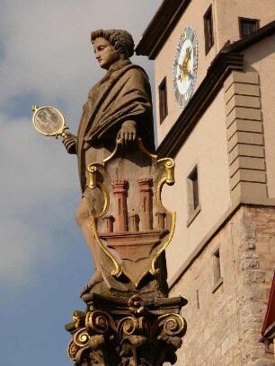 Kapellenplatz, Brunnenfigur