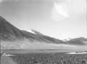 China. Sinkiang (Xinjiang). Kunlun. Pik 21750 (7250 m) bei Hadji lenger