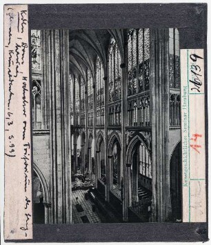 Köln: Dom, Inneres, Chor mit Triforium