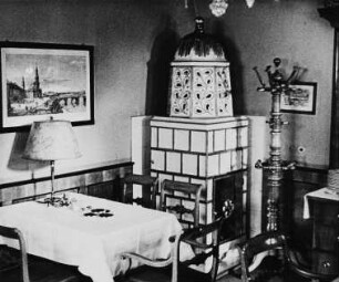 Szene aus dem Dokumentarfilm "Gaststätten in Dresden": Innenansicht des Hotel/Restaurants "Trompeterschlößchen"