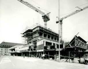 Tiefgarage und Hotel am Karlsplatz, ohne Datum
