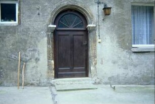 Hauseingang des ehemaligen Klosterhofes