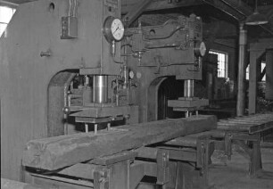 Stuttgart Zuffenhausen Altschwellenlager Schwellenbohrwerk Arbeiter