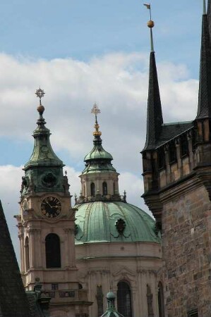 Prag - Kirchtürme : Kirchtürme auf der Kleinseite. Aufgenommen 2004 in Prag