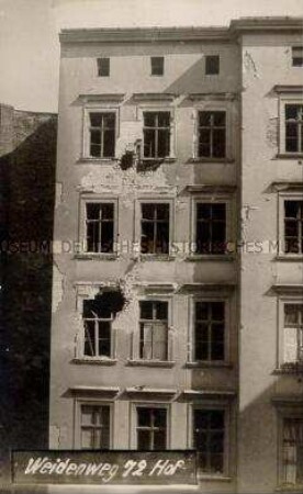 Stark beschädigtes Haus im Weidenweg
