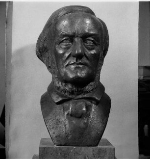 Arnold, Walter: Büste Richard Wagner (1813-1883; Komponist, Dirigent). 1960 zur Eröffnung des neuen Leipziger Opernhauses. Bronze, Höhe 70 cm