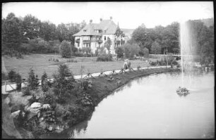Bad Elster. Albert-Park, Villa mit Carola-Weiher