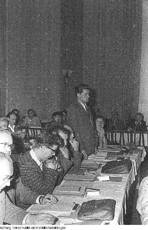 Dresden. Stadtverordnetensitzung im wiederaufbaugebauten Sitzungssaal des Rathauses Dresden, 1964