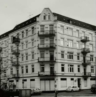 Hamburg-Eppendorf, Wohnhaus, Eckansicht