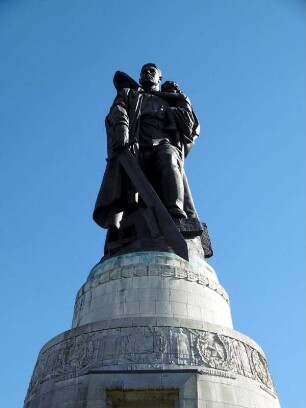 Berlin: Sowjetisches Ehrenmal im Treptower Park
