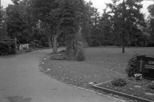 Freiwerdung von Flächen auf dem Karlsruher Hauptfriedhof infolge der Zunahme von Urnenbestattungen