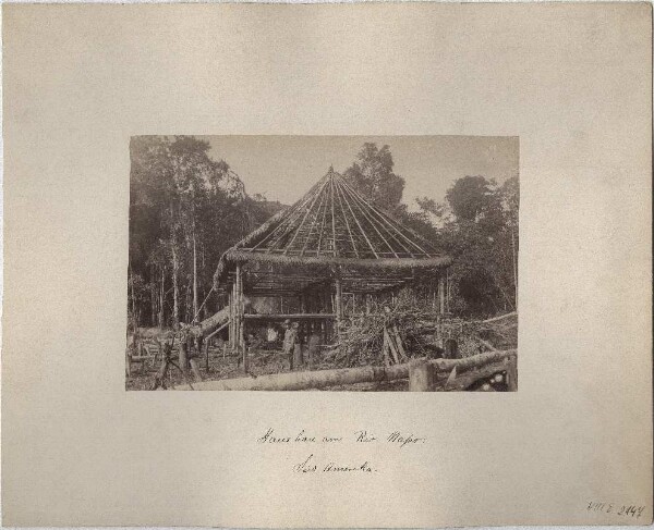 Building a house on the Rio Napo