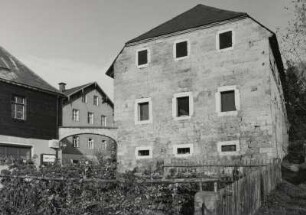 Vierseithof mit Pension "Berghof"