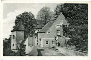 Mutzschen. Brücke zum Schloss