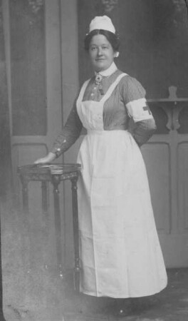 Erster Weltkrieg - "Kriegserinnerungen an Nordfrankreich und die Vogesen". "Schwester Sannchen in Cambrai (Dép. Nord)"