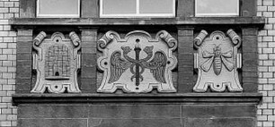Hochheim am Main, Weiherstraße 11