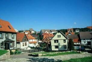 Dorfstraßen und Häuser
