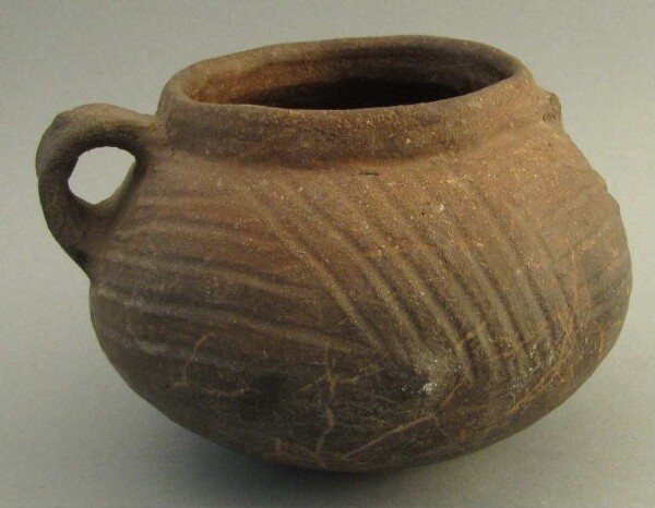 Clay vessel