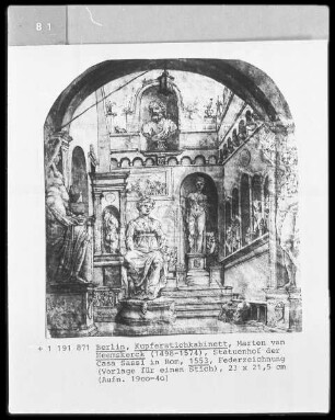 Statuenhof der Casa Sassi in Rom
