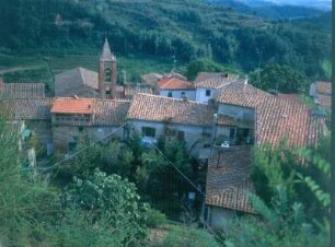 Italien. Toskana. Palaia. Stadtteilansicht mit Kirche