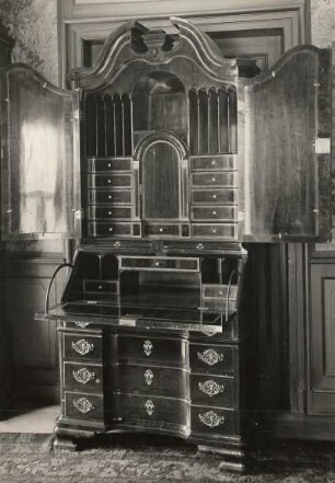Schreibschrank, um 1730