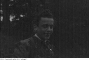 "Jugendleben". Dresden, Jugendgruppe Hechtviertel (Tischtennis, Wandern, Baden etc.), 1946/47