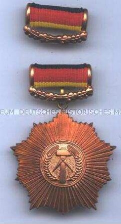 Vaterländischer Verdienstorden in Bronze (mit Interimsspange)