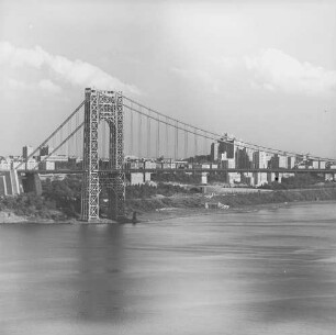 New York, Ansicht der George-Washington-Brücke über den Hudson River