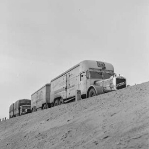 Bahlsen-Lastkraftwagen mit Anhänger