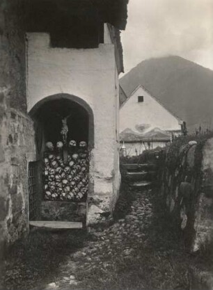 Südtirol. Schädelstätte in Schenna nördlich Meran