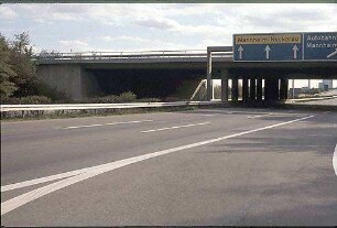 Ausfahrt aus Kreisel Nordwest (Heidelberg Richtung Mannheim-Neckarau) zu Fahrbahn West der B38a (Mannheim-Neuostheim Richtung Mannheim-Neckarau)
