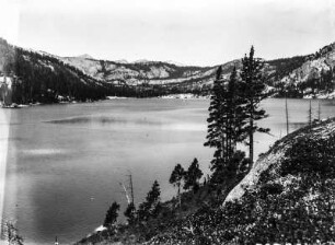 Am Lake Echo (Kalifornien 1925/30)