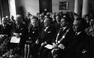 Lahr: Altregierungspräsident Waeldin, 80 Jahre; Festakt im Rathaus mit: von links nach rechts: Dichtel, Frau Waeldin, Oberbürgermeister Brucker, Person
