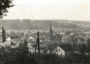 Gera, Stadtansicht : Gera. Blick nach dem linken Ufer der Weissen Elster. Im Hintergrund Schloss Osterstein